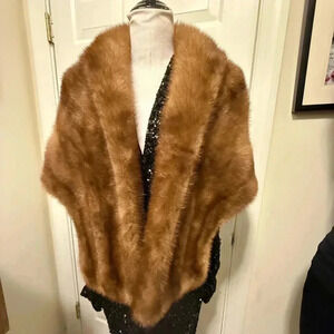 Laura Wing Vintage Mink Fur Stole Cape Shawl Collar Satin Lined Inside Pockets
